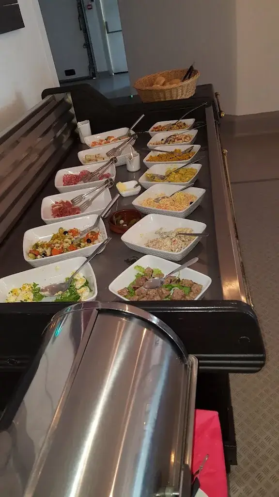 MAG 21_La Cuisinerie_Garons_review