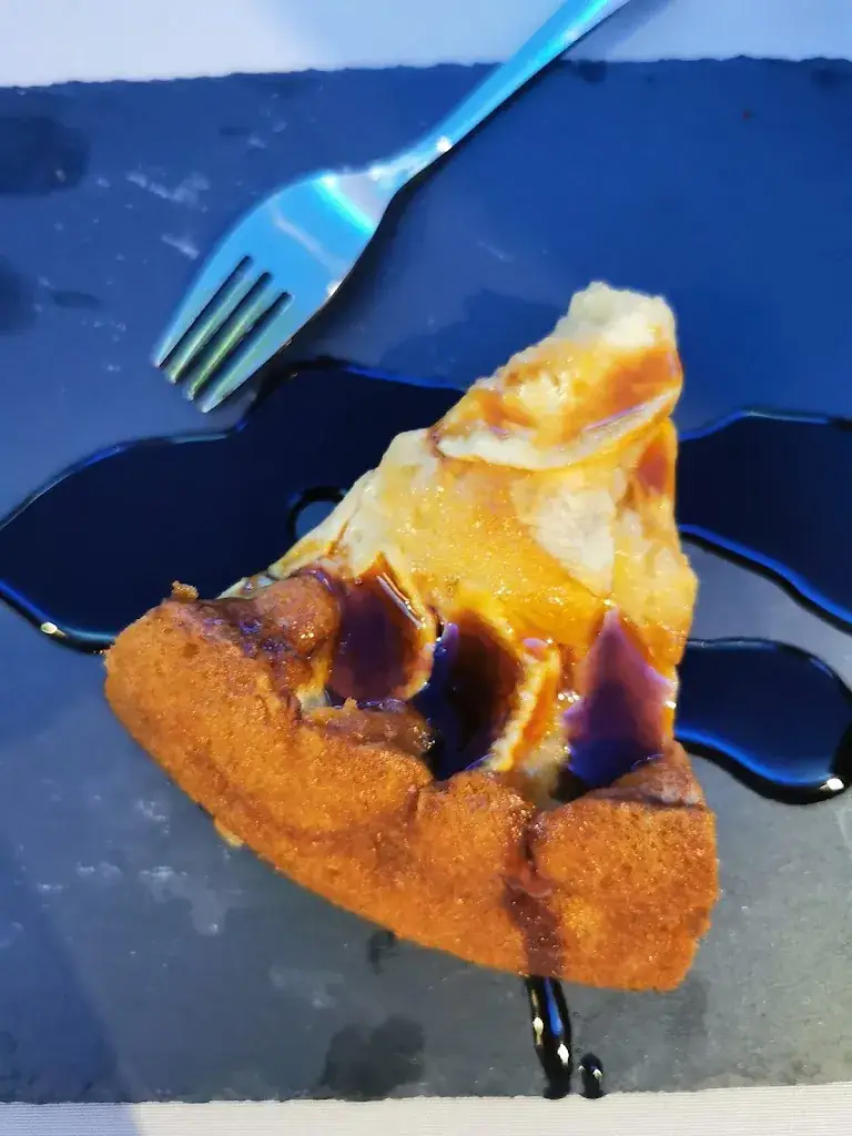 Bee Bright_La Khayma_Garons_review