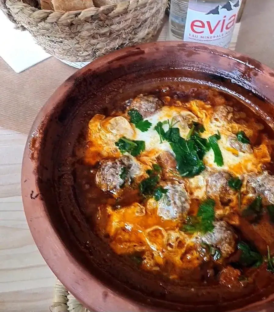 Fatiha Messaoudi_La Khayma_Garons_review