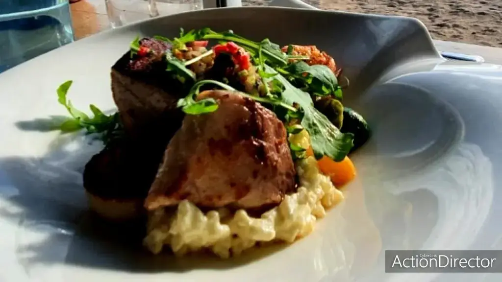 Le Poisson Rouge_Frontignan_slider_image_2