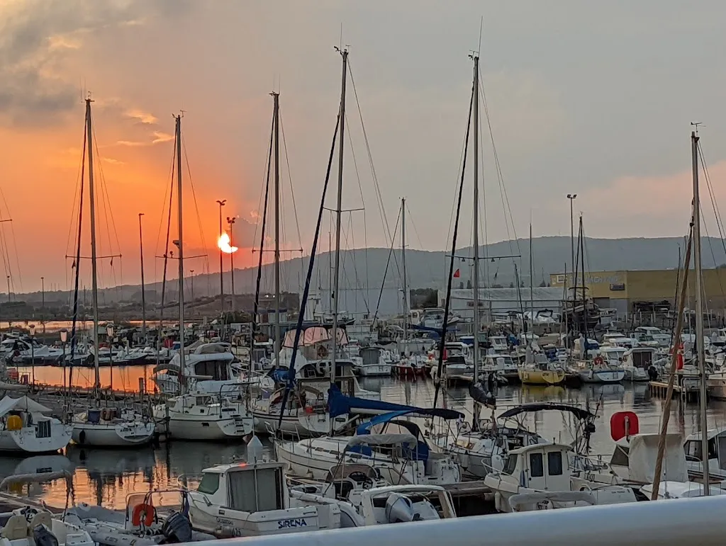 Alain Sanchez_O Loup Thau Quai_Frontignan_review