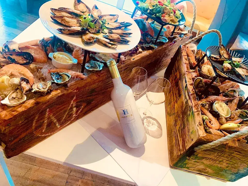 Le MG par Cécile et Grégory Doucey_Frontignan_slider_image_2