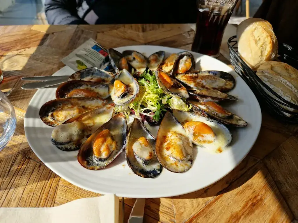 Le MG par Cécile et Grégory Doucey_Frontignan_slider_image_3