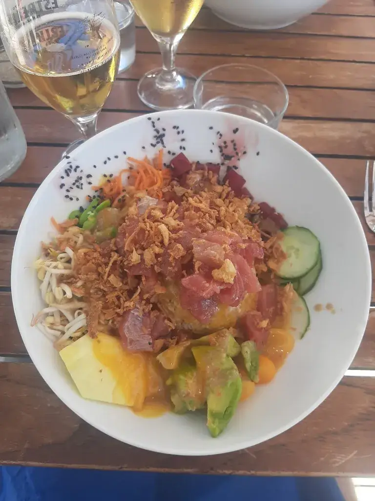 Jamie Harper_La Pirogue_Frontignan_review