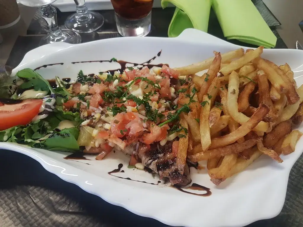 Mirka Voisin Mikulova_Côté Mer_Frontignan_recensione