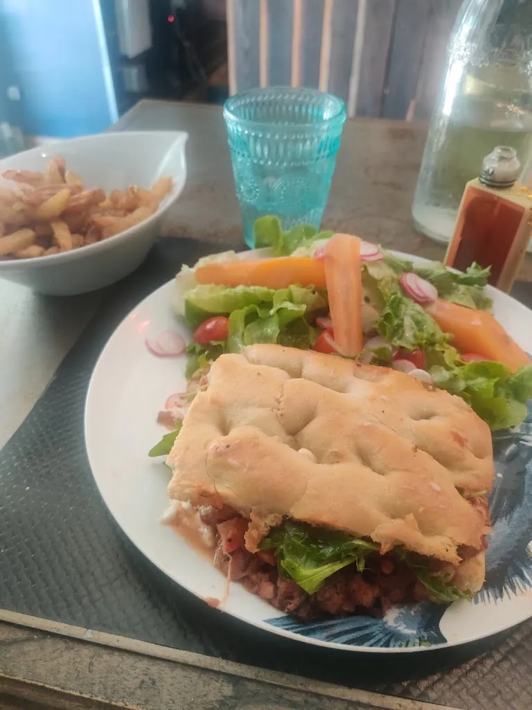 Debord Julien_Atissous_Frontignan_recensione