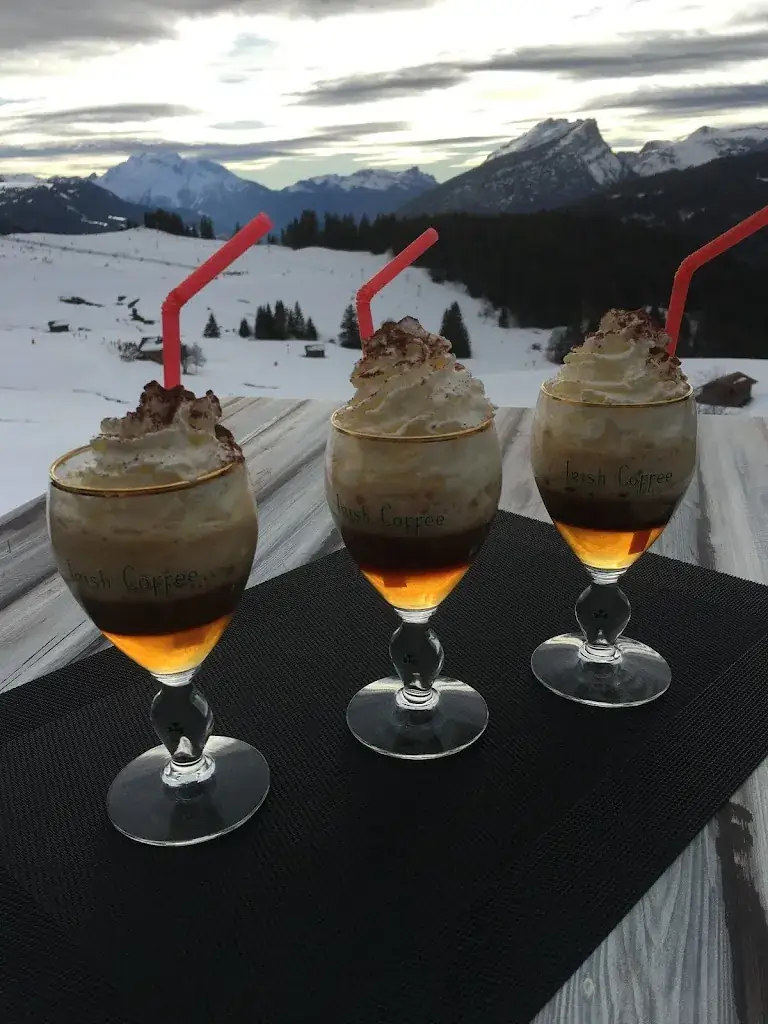 Bar Restaurant L'Ancoly_Grand-Bornand_slider_image_2