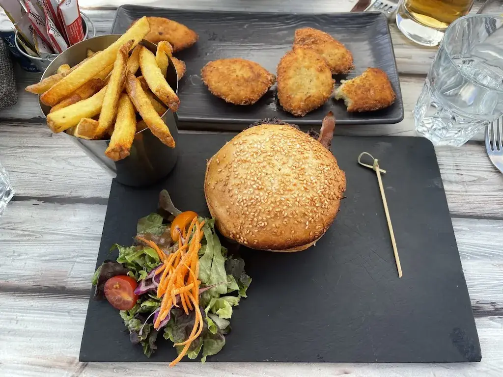 Bar Restaurant L'Ancoly_Grand-Bornand_slider_image_3