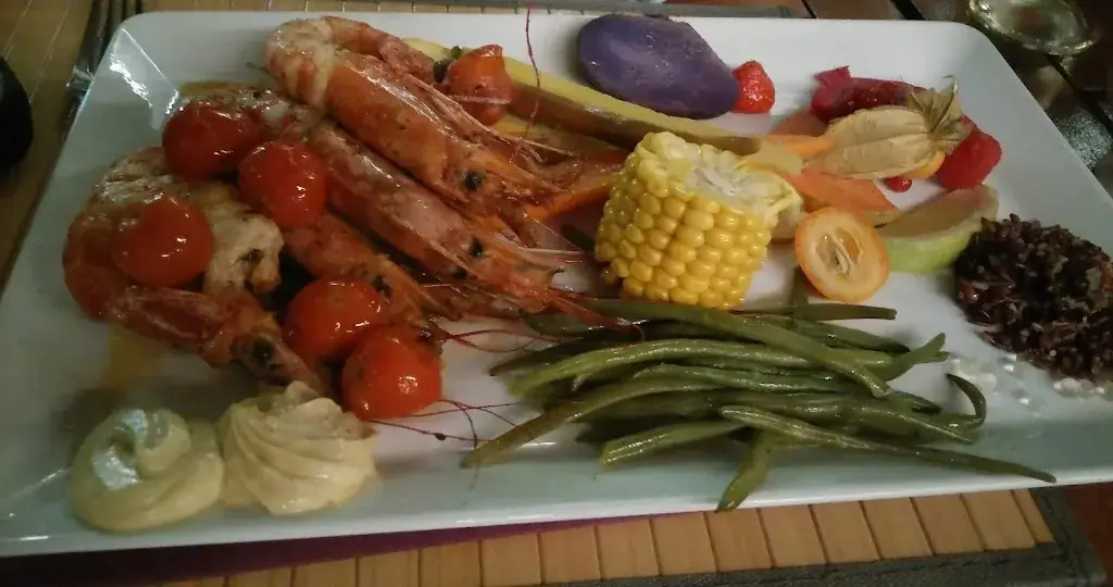 M Browne_Chez Maxime_Frontignan_review