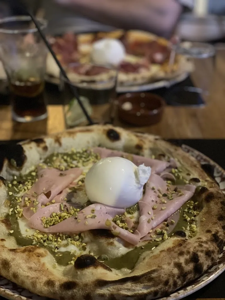 Bjn Bjn_L'Aviateur_Frontignan_review