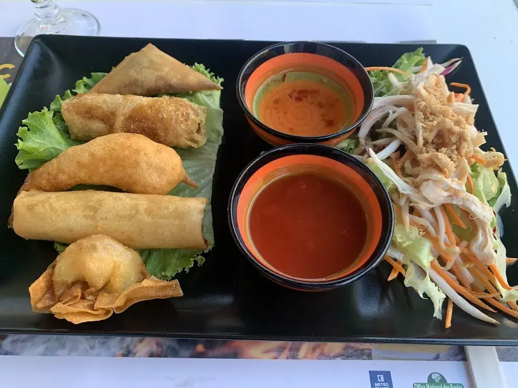 MagicBusArt_L'Orchidée_Frontignan_review