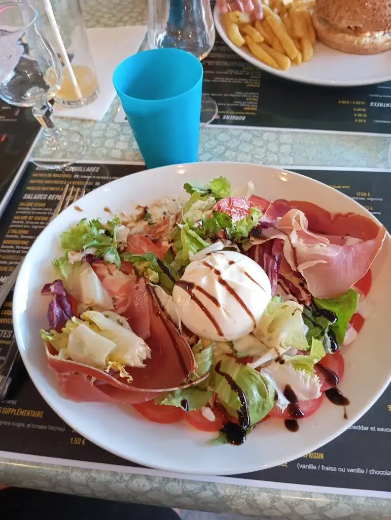 Laetitia Gpnt Rch_Beach Burger House_Frontignan_review