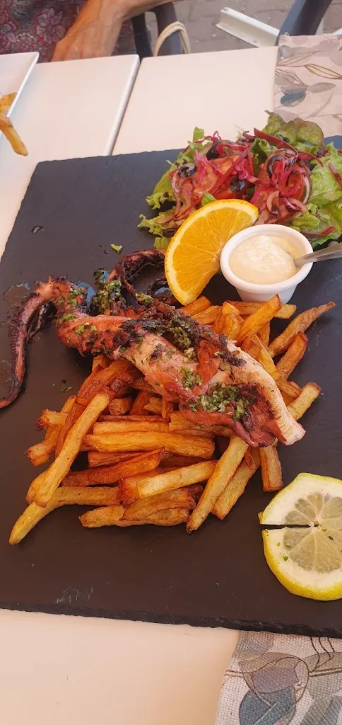 Paco V._Restaurant le méditerranée_Plage_review