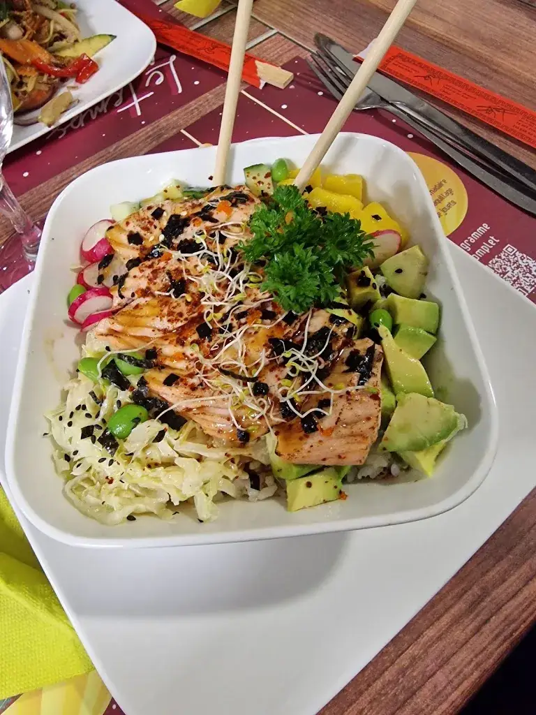 Ced Mch_HOA LY_Frontignan_review