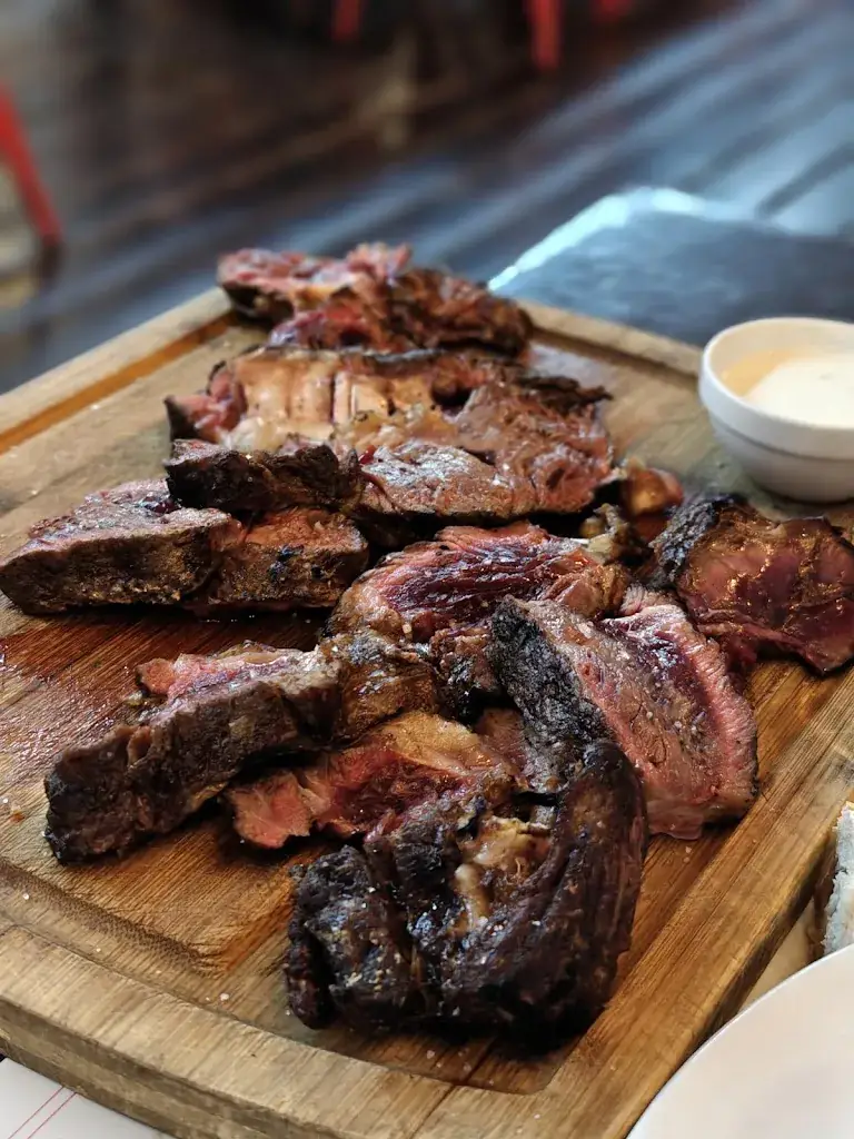 Karim Lahmer - David_BBQ Grill_Gigean_review