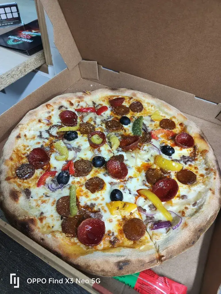 Menu_FamilyPizza_Gigean_image_8