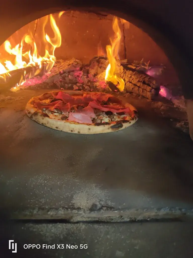 FamilyPizza_Gigean_slider_image_2