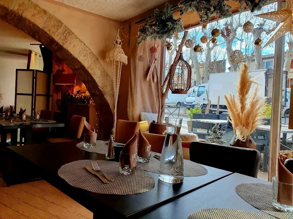 La Fontaine aux Artistes ristorante a Gignac