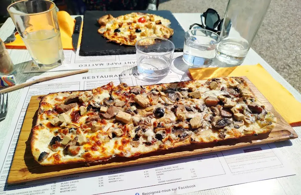 Papé Matteo Gignac_Gignac_slider_image_3