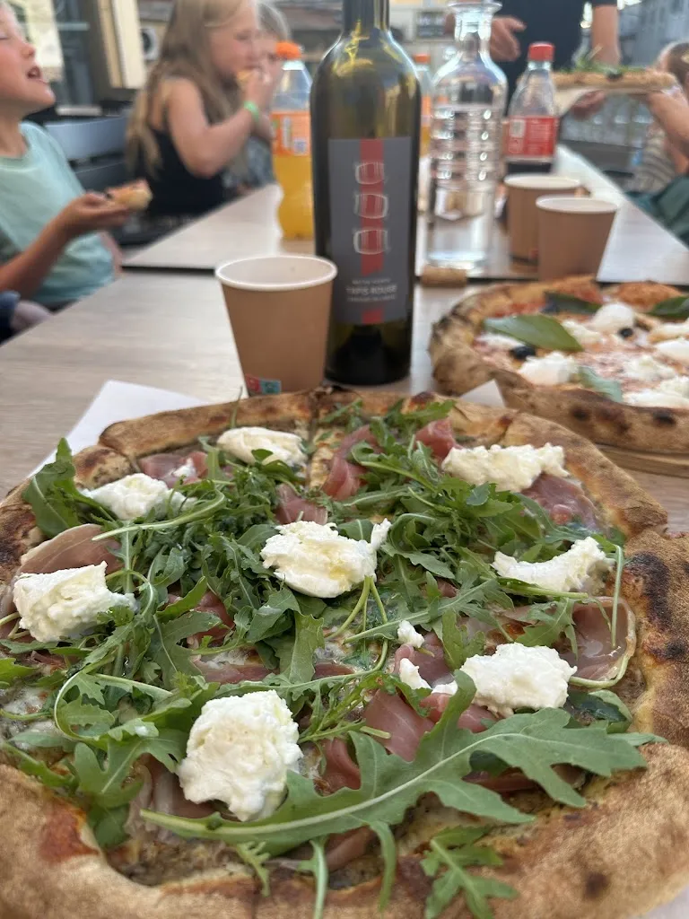 Cristofer Undegård_Pizza Mia_Gignac_recensione