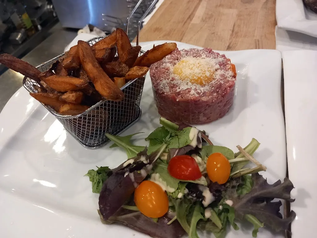 Les Trois Petits Cochons_Ginestas_slider_image_3