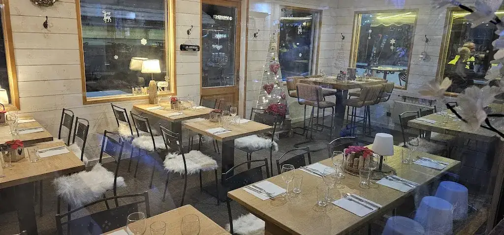 Bar La Floria restaurant à Grand-Bornand