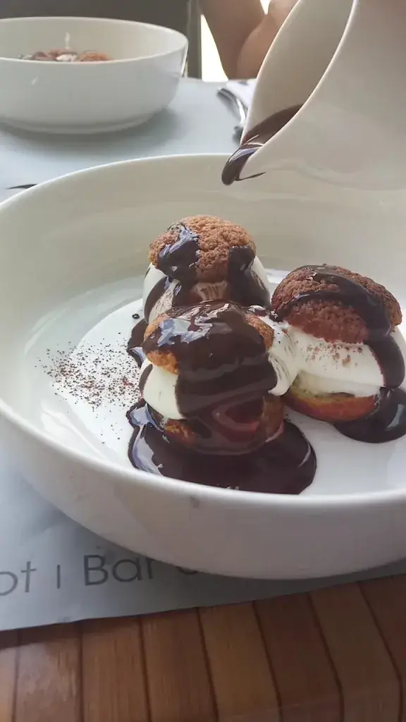 Vigne en Foule_Gaillac_slider_image_2