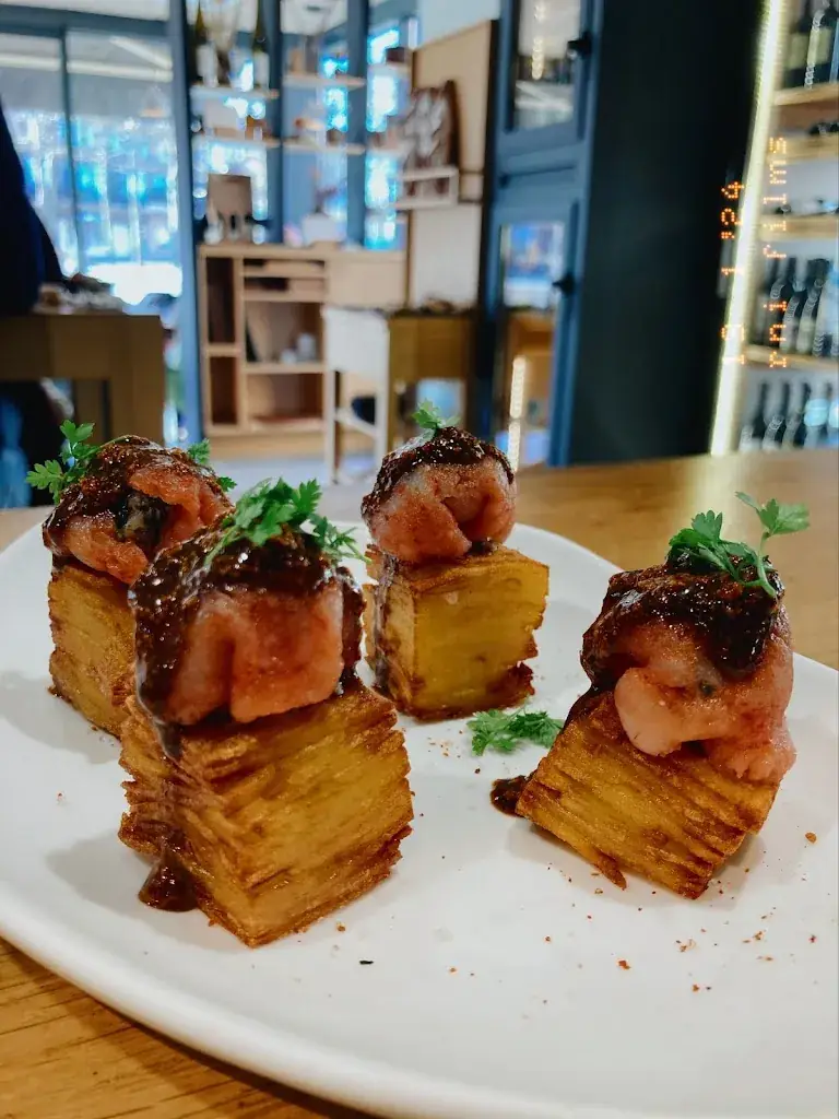 Vigne en Foule_Gaillac_slider_image_3