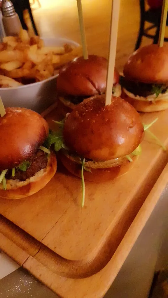 Chez Germaine_Gaillac_slider_image_2