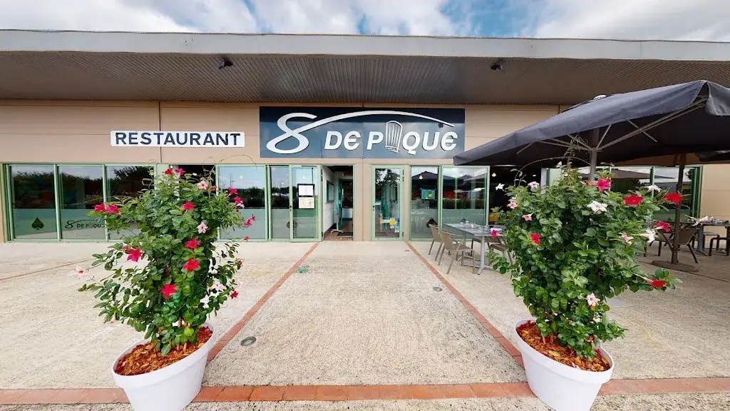 le 8 de pique traiteur restaurant in Gaillac