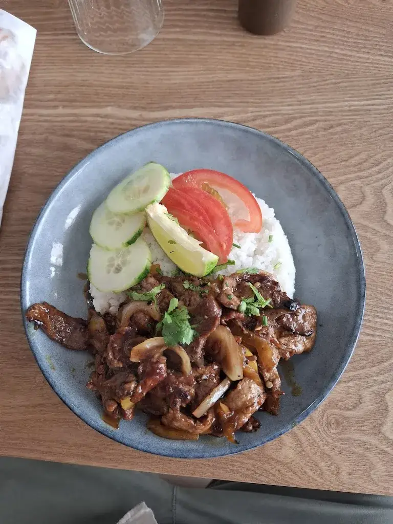 Mugiwara Asian Food_Gaillac_slider_image_2