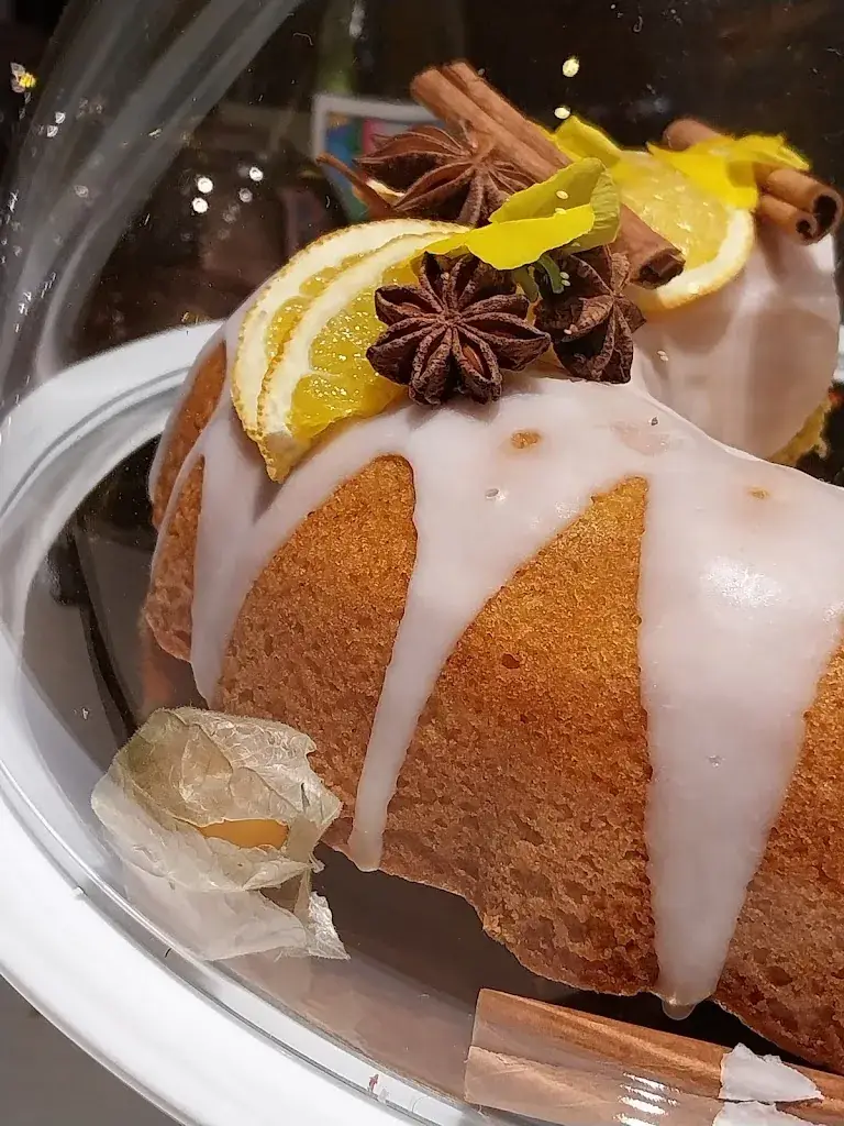 Lucie Caramel_Vilain Glouton_Gaillac_review