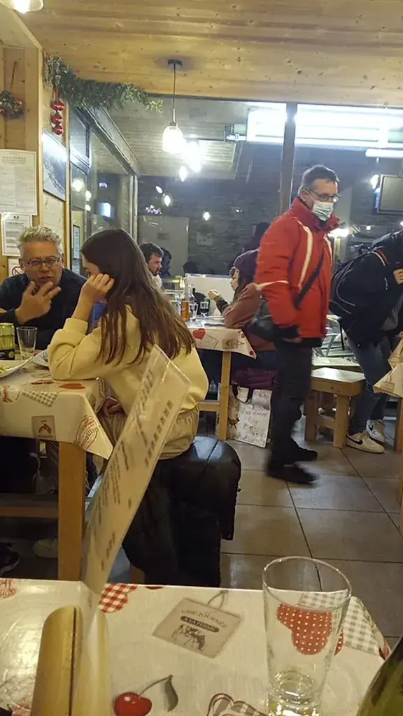 Le Coin Gourmand_Grand-Bornand_slider_image_2