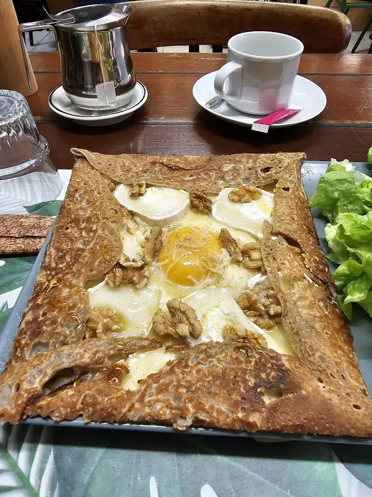 Bea JS_CRÊPERIE BROCANTE_Montréjeau_review