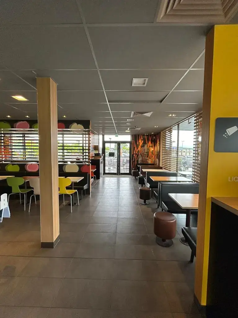 McDonald's restaurant in Gourdan-Polignan