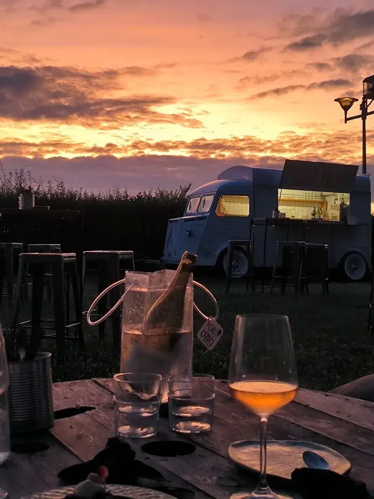 laurie maia_MANINE La guinguette_Gimont_review