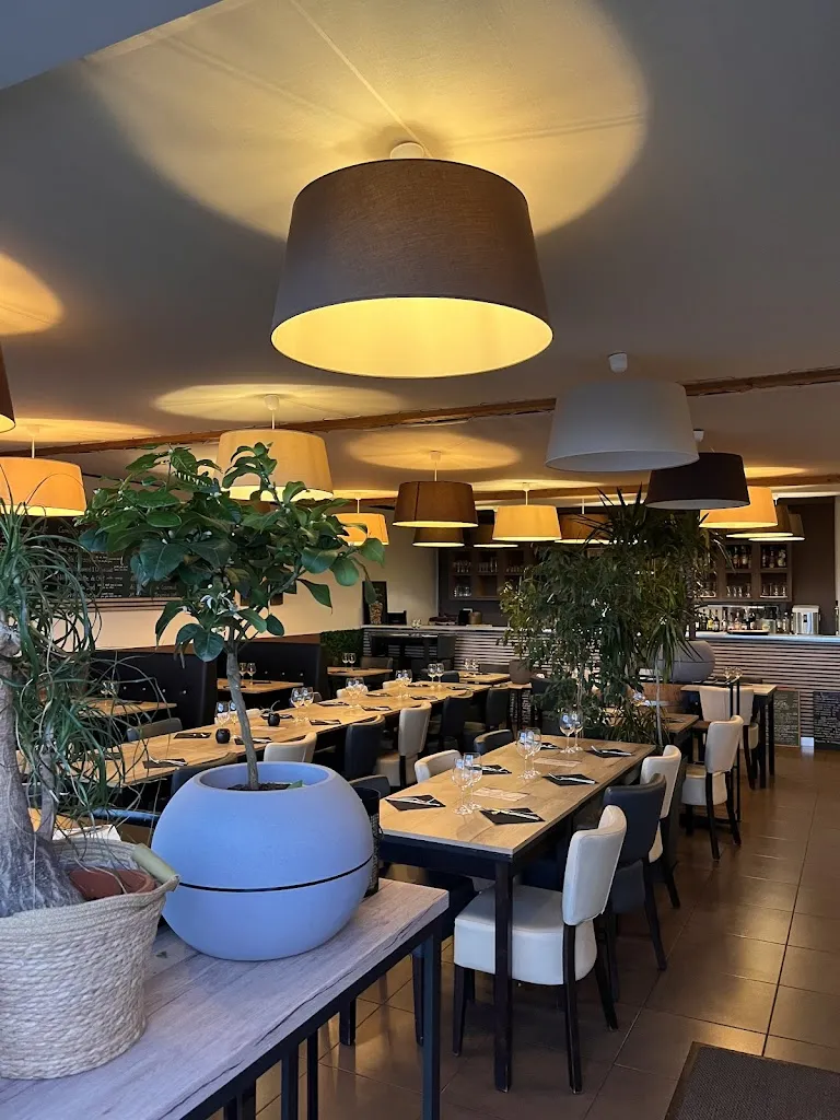 Plein Sud Restaurant_L'Isle-Jourdain_slider_image_1