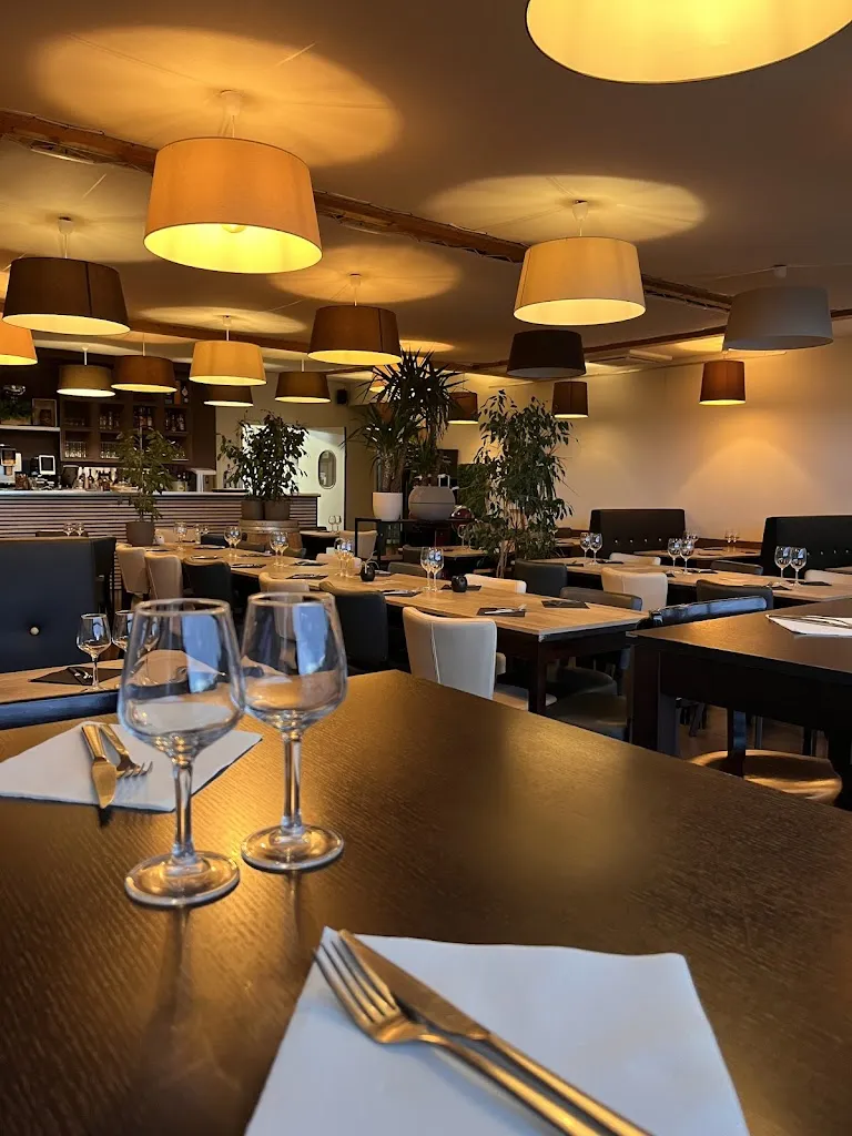 Plein Sud Restaurant_L'Isle-Jourdain_slider_image_3