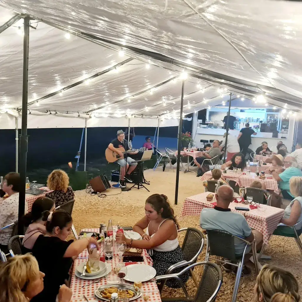 L AUTHENTIK GUINGUETTE_Goudargues_slider_image_1