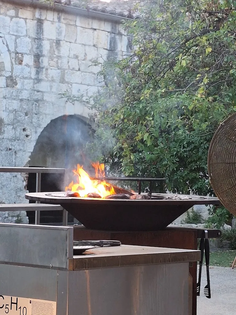 Clara Barrel_Le Grain de Soleil_Goudargues_review