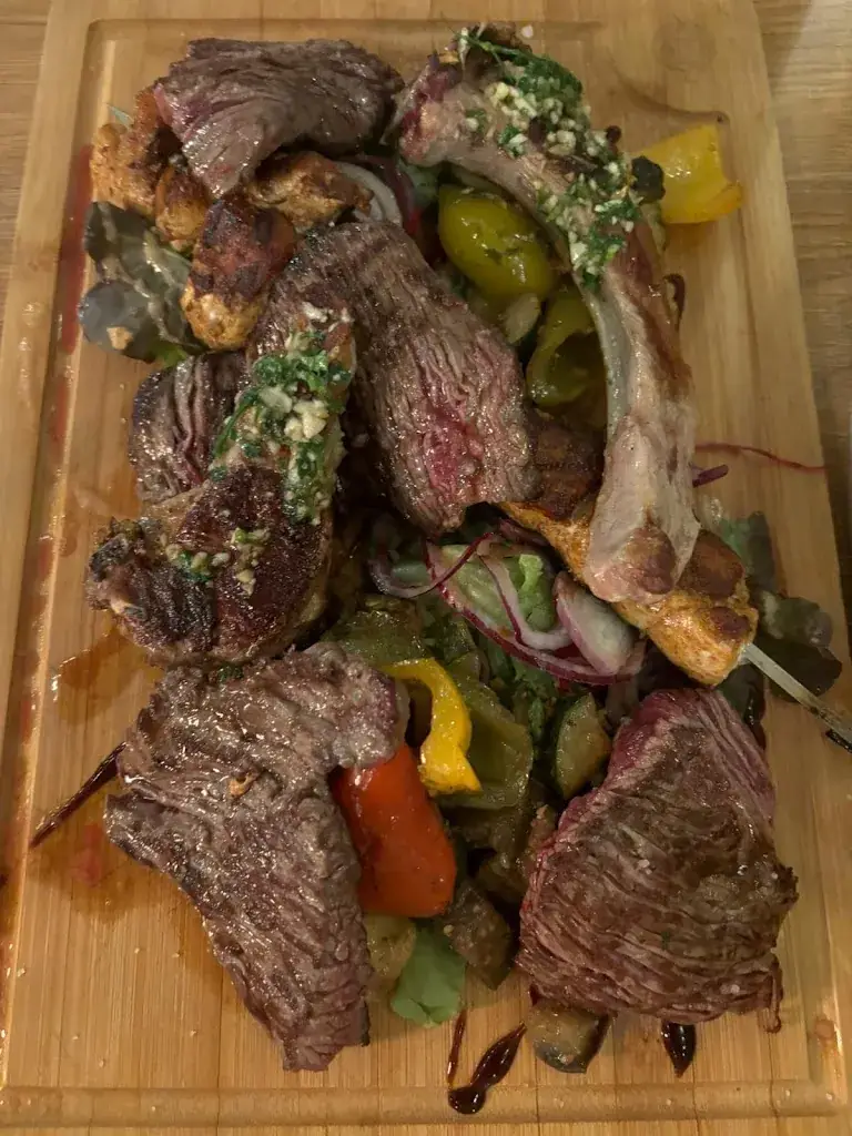 Nona Stevens_Chez Marianne_Goudargues_review