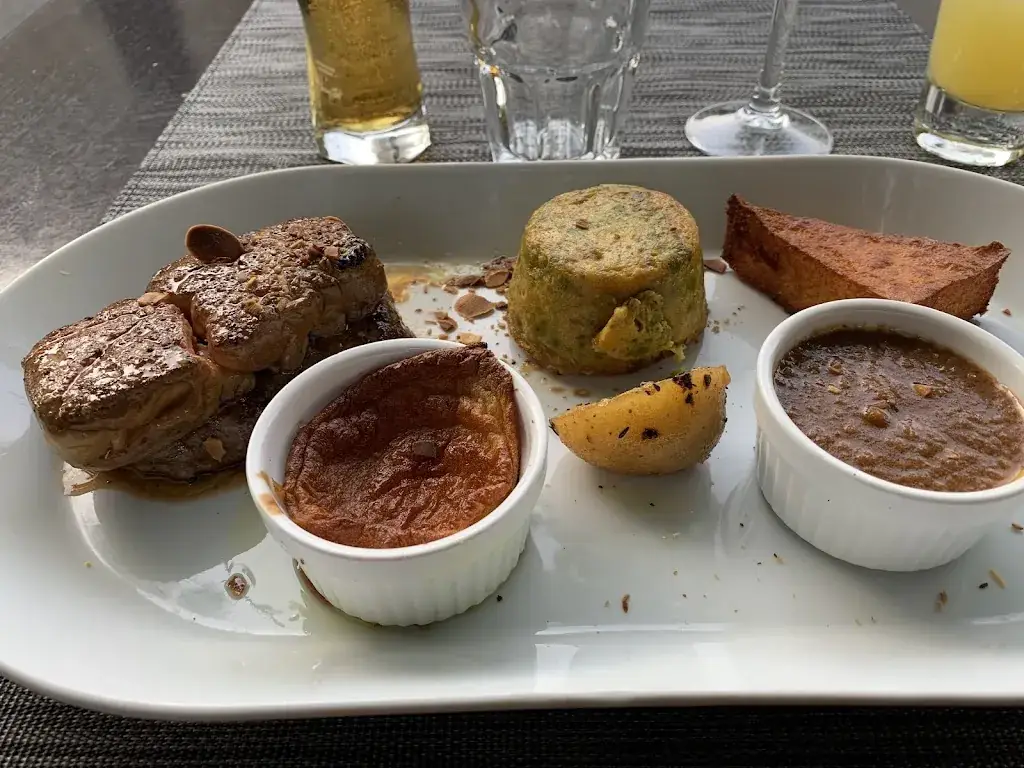 Restaurant du Commerce_Goudargues_slider_image_3