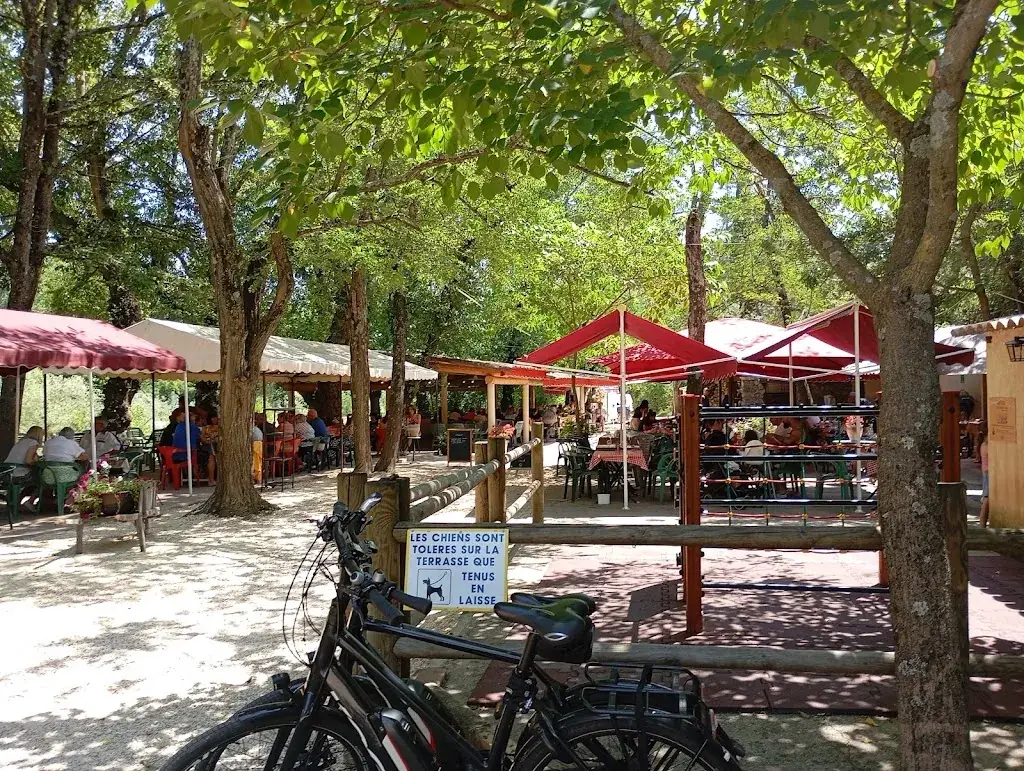 Guinguette La Frigoulette restaurant à Saint-André-de-Roquepertuis