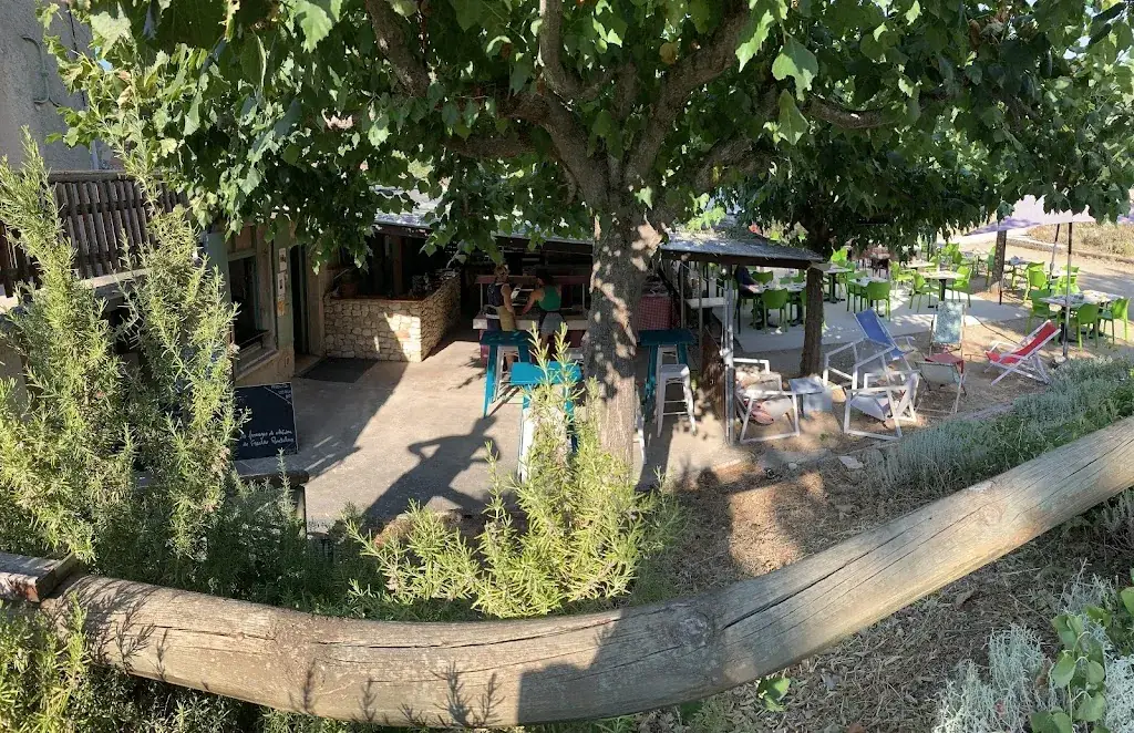 Laetitia Cureaux_La Guinguette de Cornillon_Cornillon_review