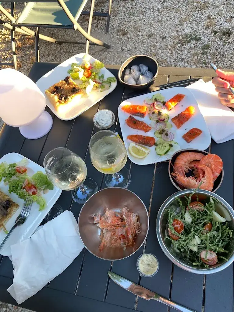 Camila_Ioda Bar_Goudargues_review