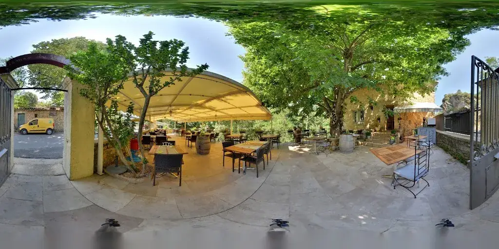 Le Mas du Bélier restaurant in Roque-sur-Cèze