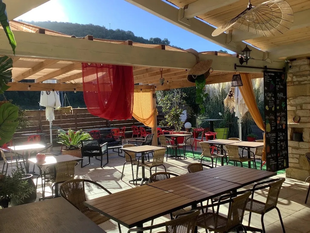 La p'tite auberge - La Roque sur Cèze restaurant in Roque-sur-Cèze