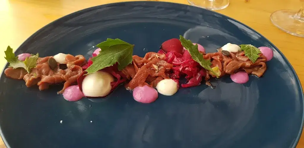 Jorrit Hoff_Le Mouton Noir_Issirac_review