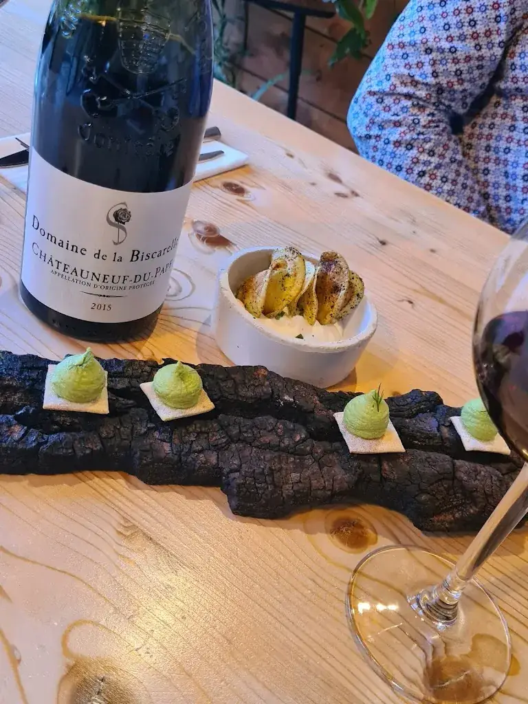 Murielle Marron_Le Mouton Noir_Issirac_review