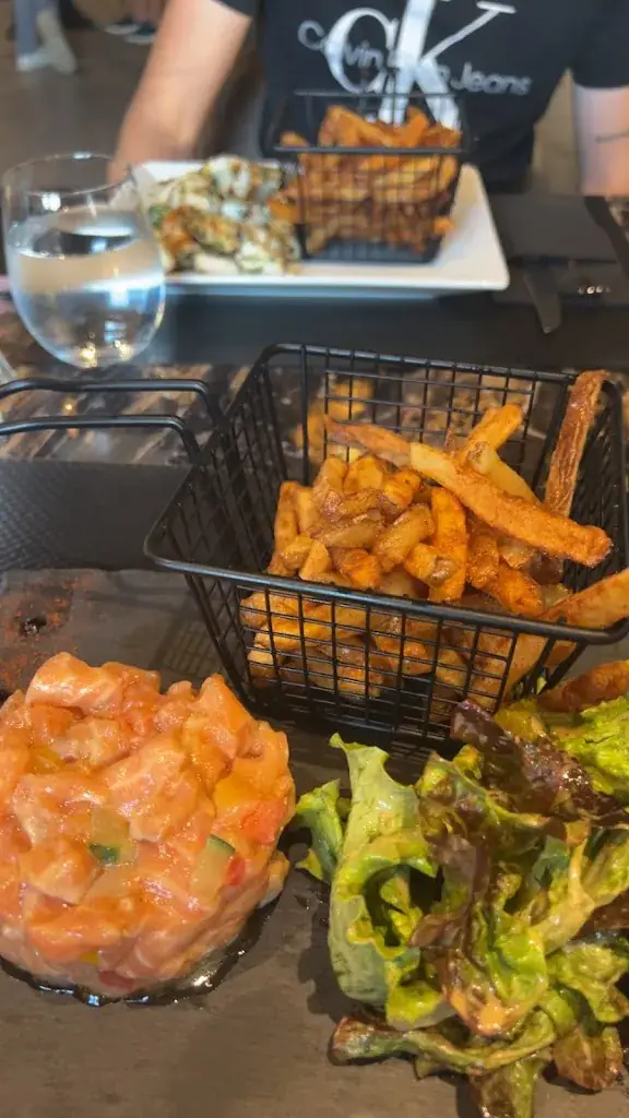 Ruben Santos_Le QG de Gratentour_Gratentour_review